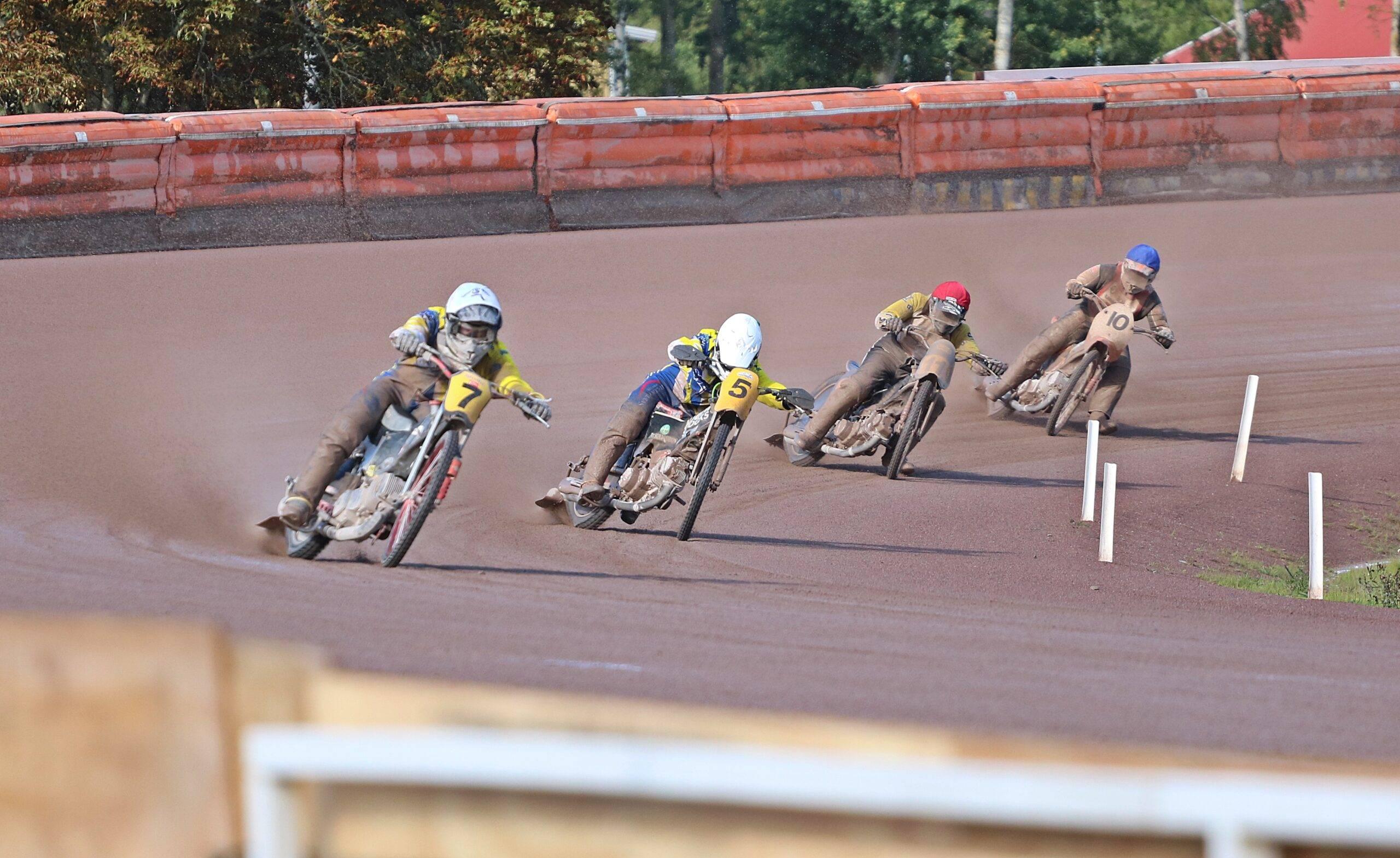 Start – Long Track