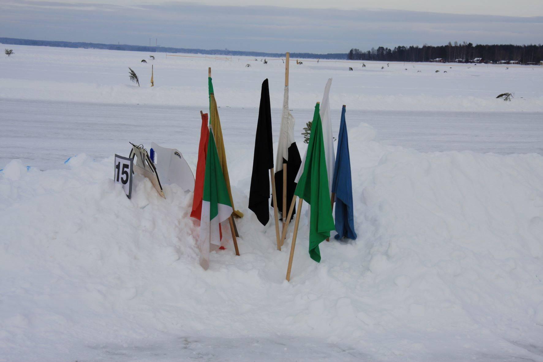Tävlingsflaggor isbana