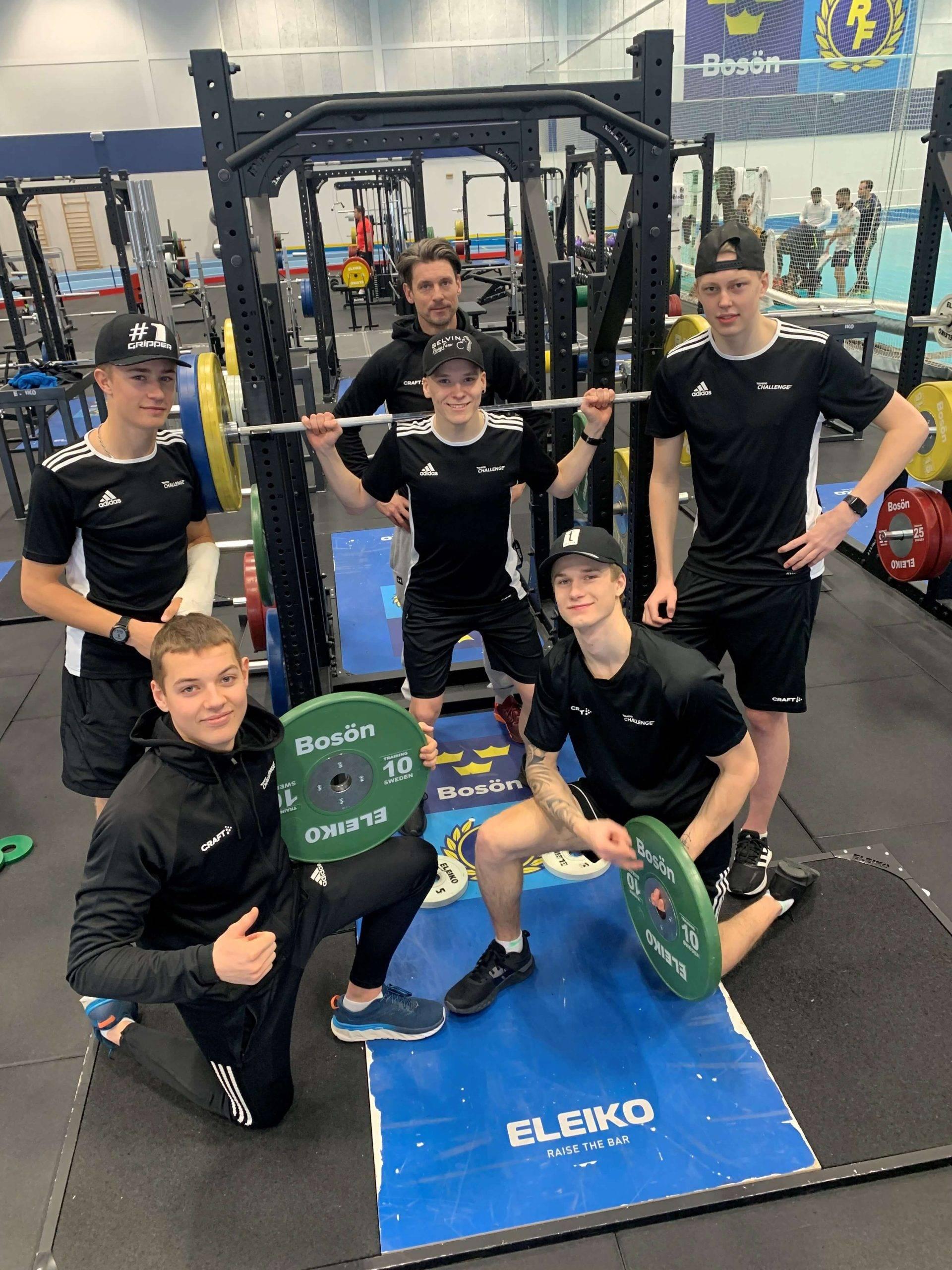 Gruppbild i gym Svemo Challenge