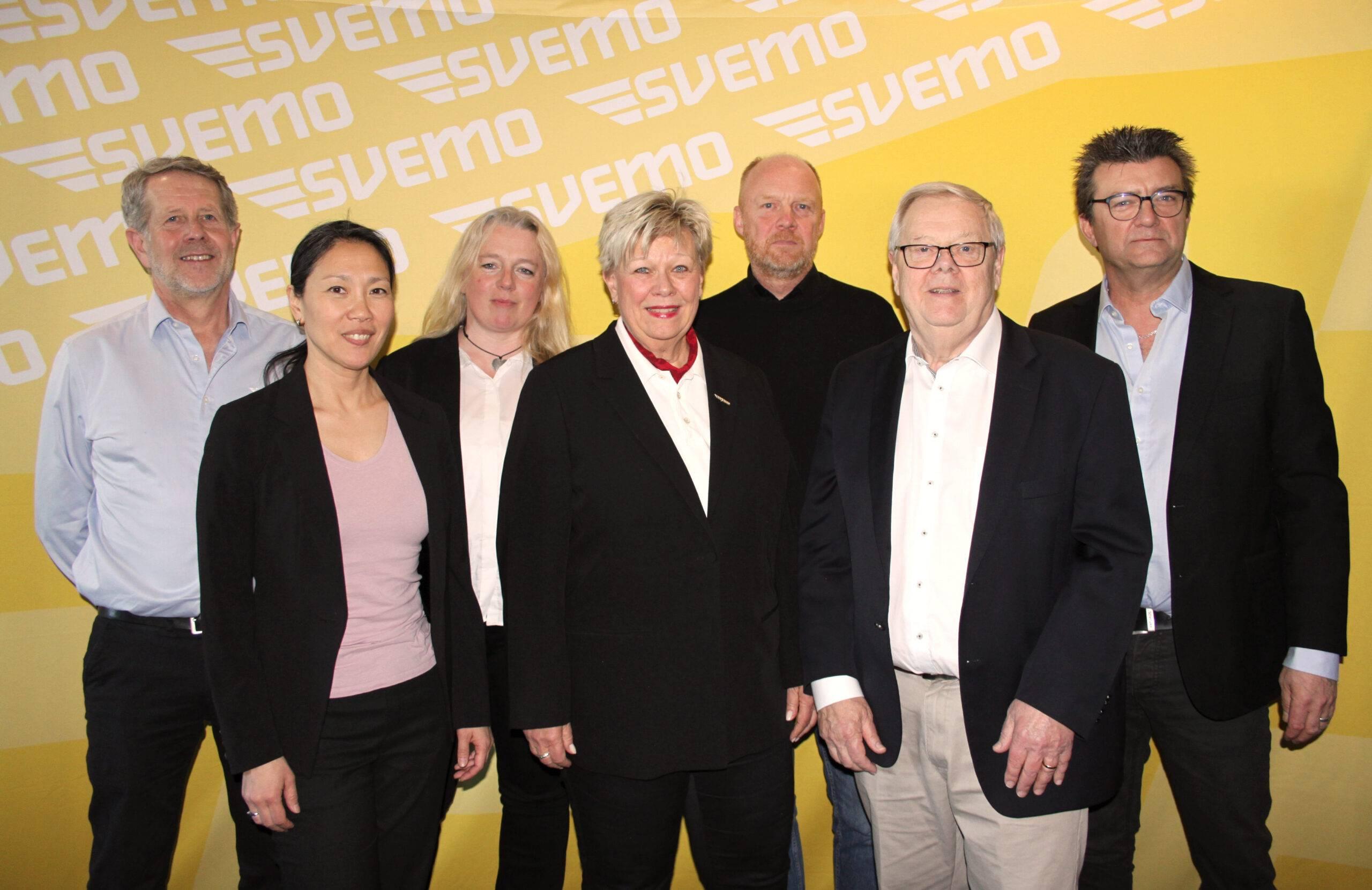 gruppbild på styrelsen som valdes in på förbundsmötet 2024
